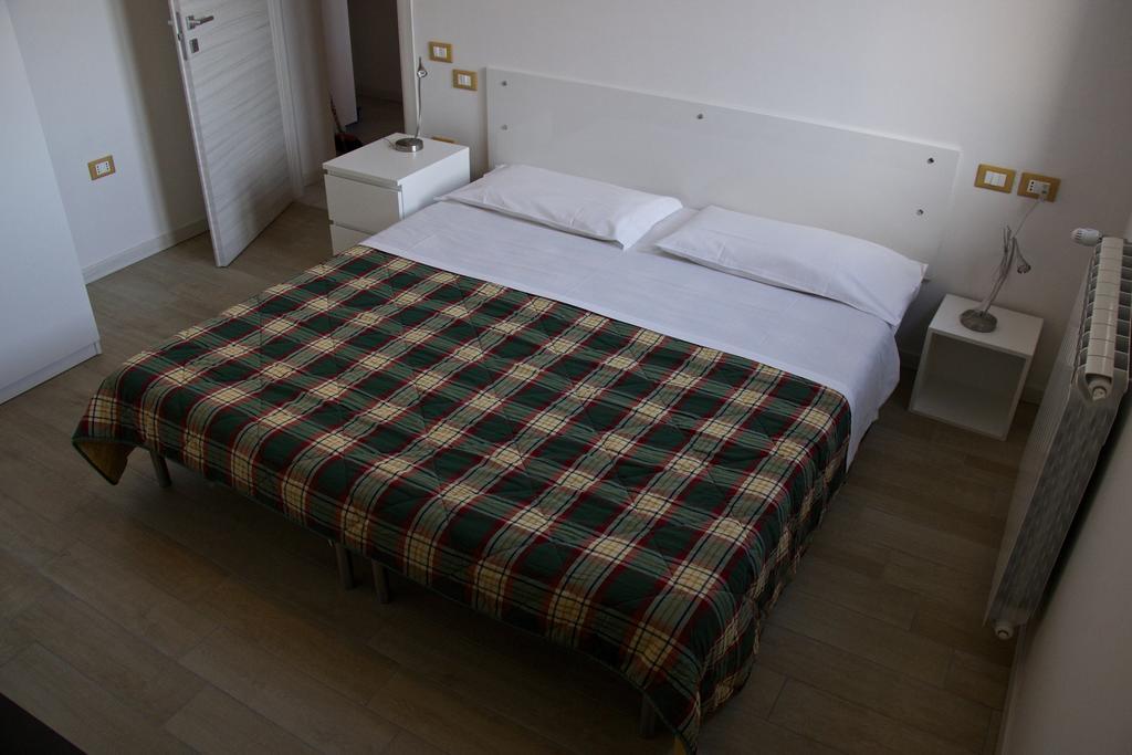 City House Sant'Orsola Bologna Bagian luar foto